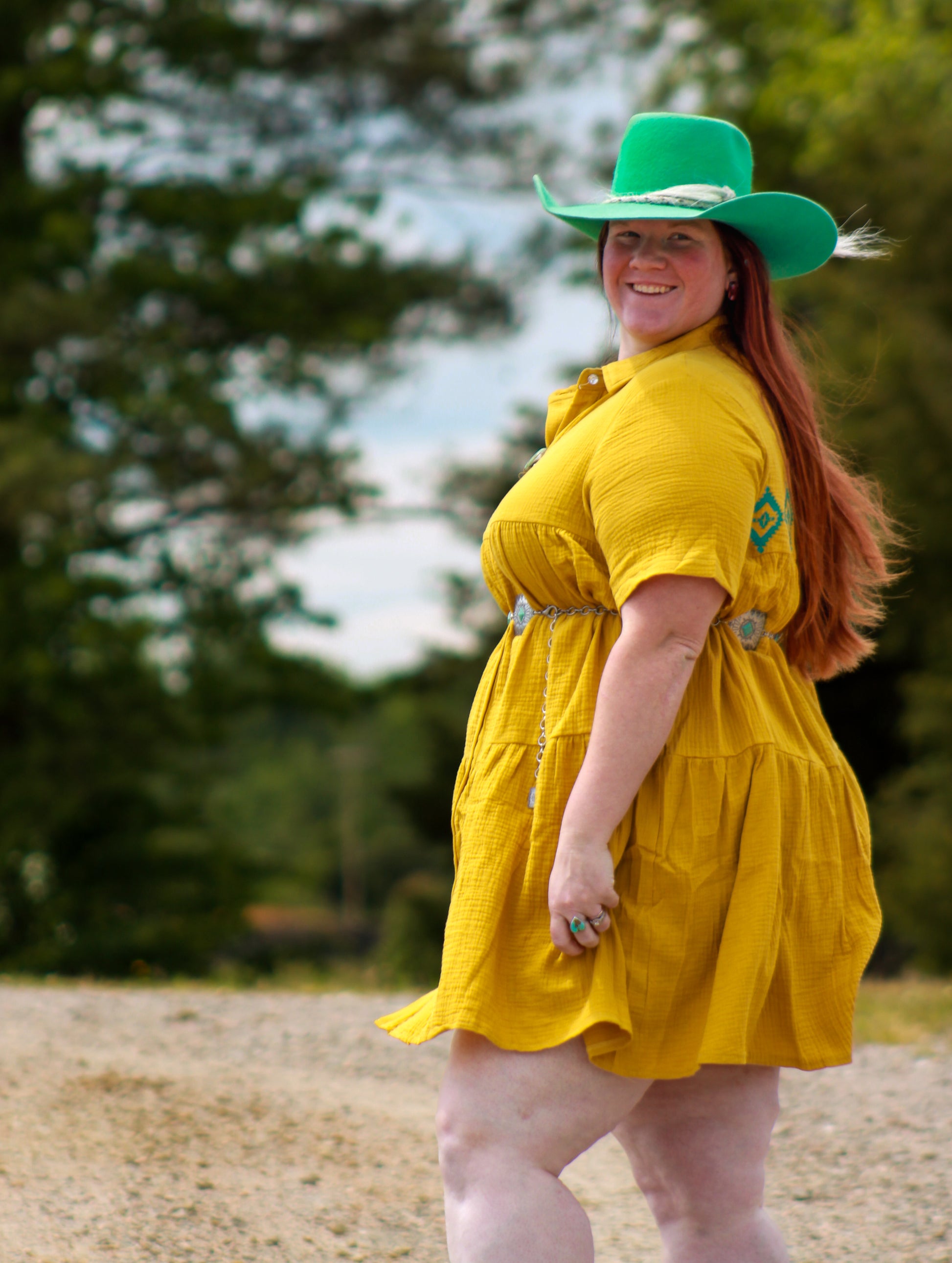 Mustard Linen Dress – The Curvy Ranch Wife